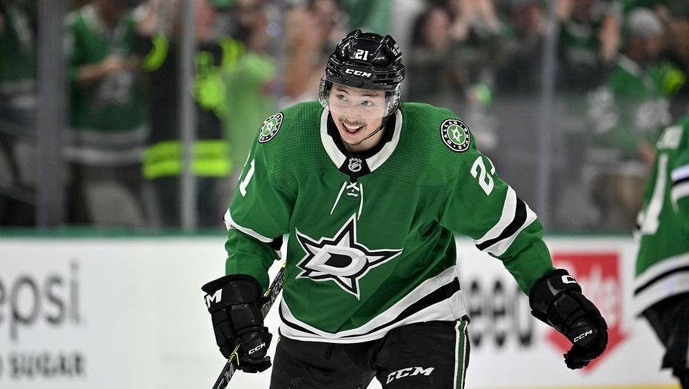 Vegas nevyužilo první postupový mečbol, Dallas dotáhl obrat v prodloužení